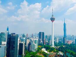 The Platinum Suites KLCC by Moonlight