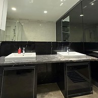 The Platinum Suites KLCC by Moonlight
