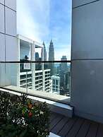 The Platinum Suites KLCC by Moonlight