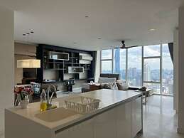 The Platinum Suites KLCC by Moonlight