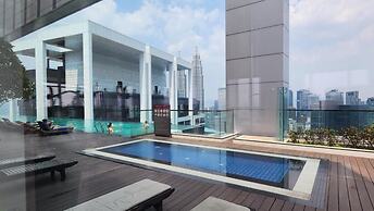 The Platinum Suites KLCC by Moonlight