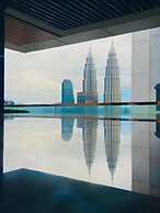 The Platinum Suites KLCC by Moonlight