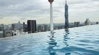 The Platinum Suites KLCC by Moonlight