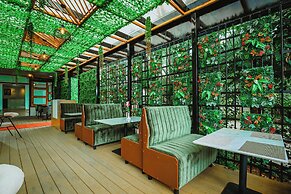 LONGVIEW LUXURY RESORT