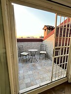 B&B Center Gallery