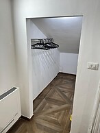 B&B Center Gallery