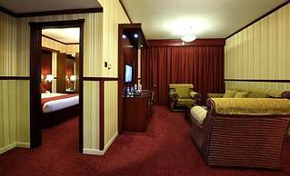 Benta Star Hotel LLC