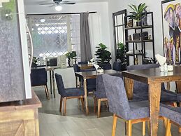 Venator House Boutique