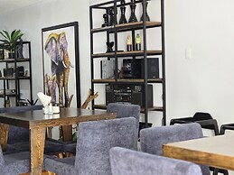 Venator House Boutique