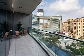 Stunning 3BR at the Palm w Beach Access