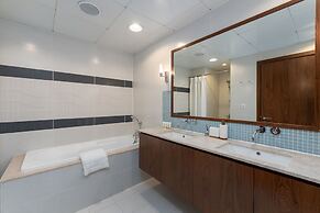 Stunning 3BR at the Palm w Beach Access