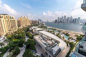 Stunning 3BR at the Palm w Beach Access