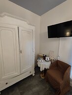 Garda Relais Antica Romelia