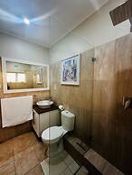 Stunning 2 bed With Pool - 2275