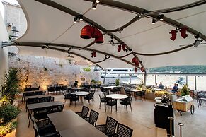 MARSHAL CLUB HOTEL