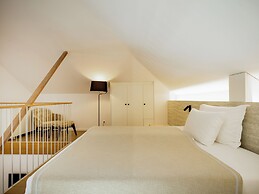 MARSHAL CLUB HOTEL