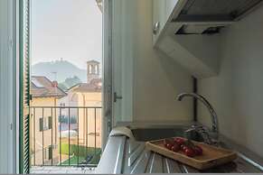 Zezio 44 in Como With 2 Bedrooms and 1 Bathrooms
