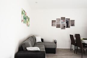Zezio 44 in Como With 2 Bedrooms and 1 Bathrooms