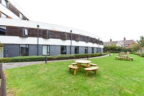 Chic Studios at The Summit - Campus Accommodation