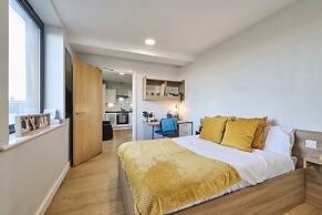 Chic Studios at The Summit - Campus Accommodation