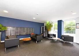 Chic Studios at The Summit - Campus Accommodation