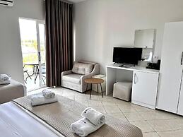 Avenue Hotel
