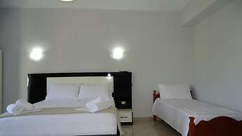 Hotel Ardiani