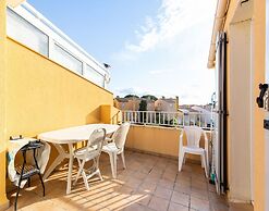 Stylish 2-bedroom Retreat in Agde