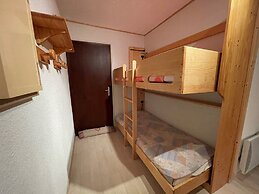 Modern Fourth-floor Apartment
