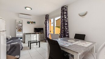 Stylish Stay by the Sea