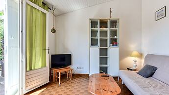 Bright Retreat by the Beach