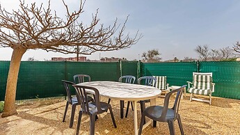Bright Seaside Retreat in Agde