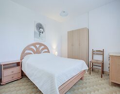 Coastal Comfort in Agde