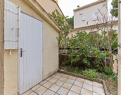 Cozy Retreat Near Agde Beach
