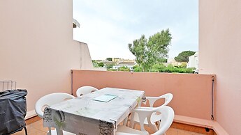 Garden-view Beach Escape