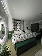 Danda Moon Pyramids Hotel