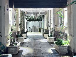 Danda Moon Pyramids Hotel