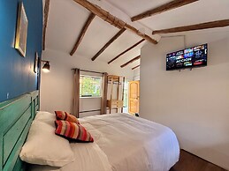 Anido Hotel