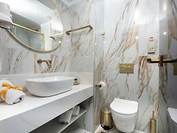 Rhodos Horizon Boutique – Adults Only