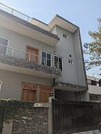 New Sunrise Guest House