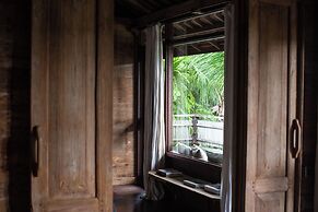 Rumah Hujan