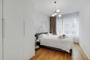Novos Contrada Apartments
