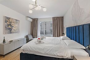 Novos Contrada Apartments