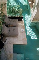 Amalen Suites Adults Only