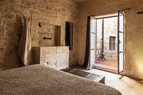 Amalen Suites Adults Only
