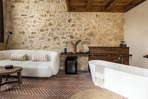 Amalen Suites Adults Only