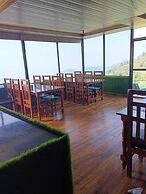 Deodar Inn resort