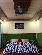 Deodar Inn resort