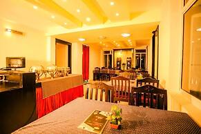 HOTEL EMERALD INN