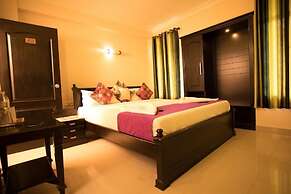 HOTEL EMERALD INN